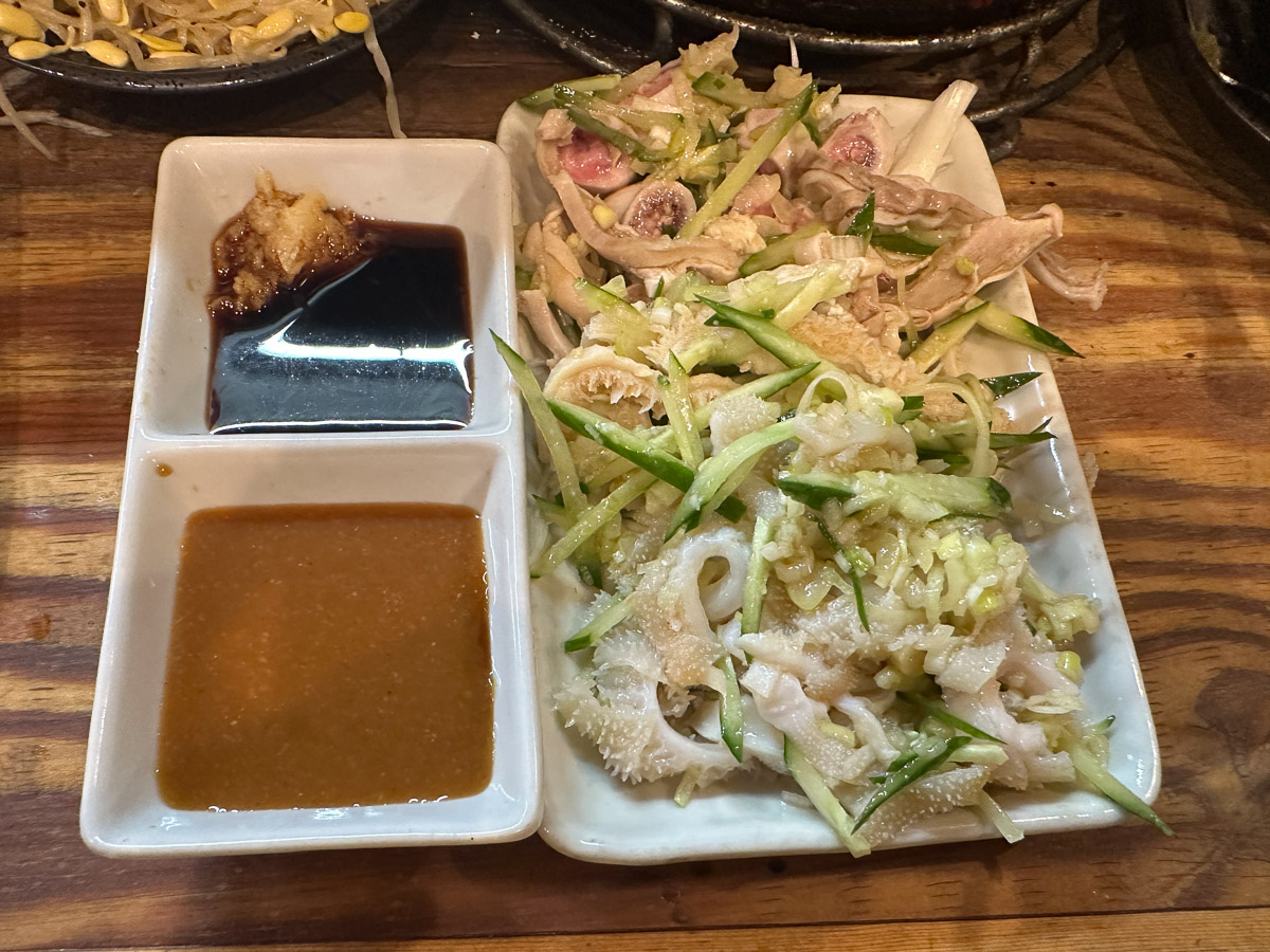 「ホルモンの刺盛り」(980円)