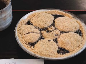 「本わらび餅（ほうじ茶付き）」800円