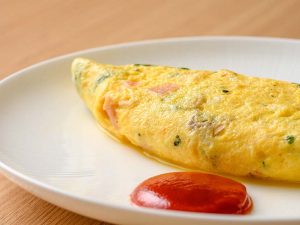 ハムやホウレンソウ、チーズなど様々な具を選べます