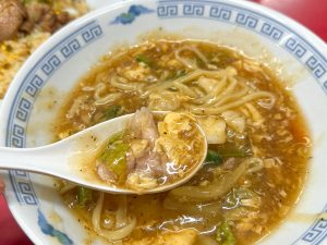 ターローメンの餡をチャーハンにかけてみて！