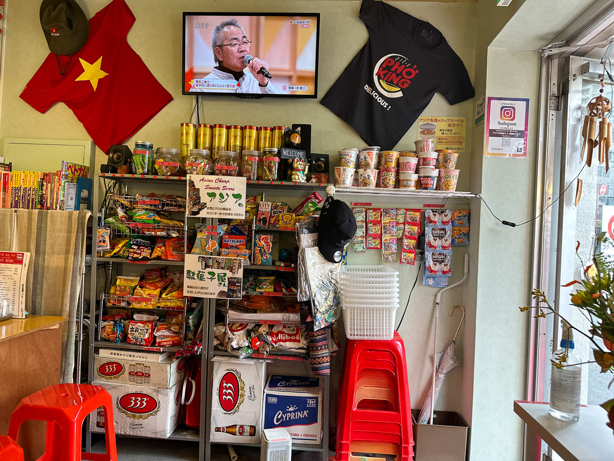 味も雰囲気もまさにベトナム！ アジアの“よろずや感”満載の店『フォーヴァビアホイ』が最高に旨い