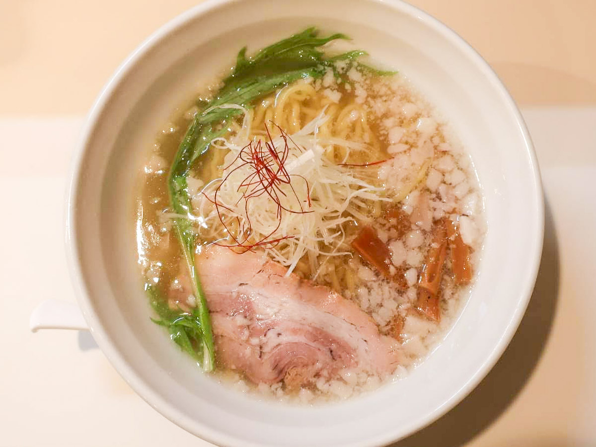 「しおらぁめん」［食楽web］