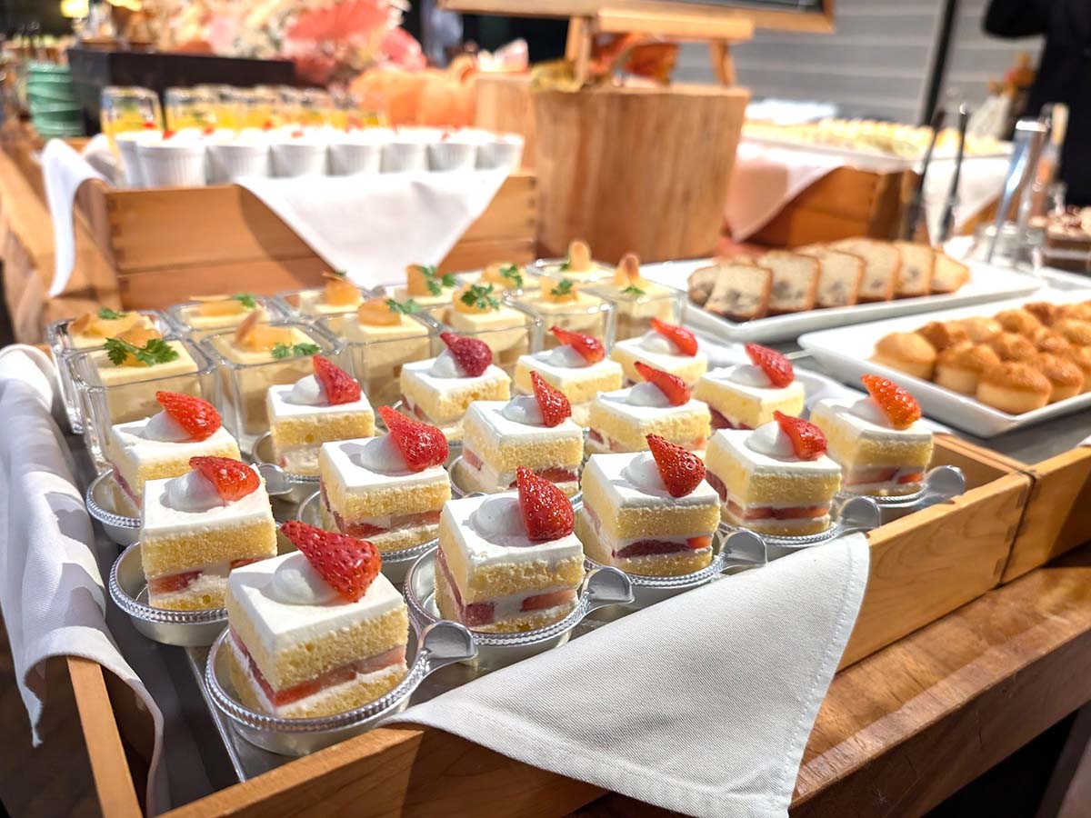 デザートもおいしくて、全種類食べたくなります