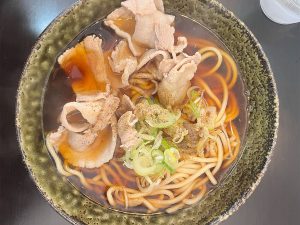こちらも青森駅近くにある『にぼ節』さんの肉そば
