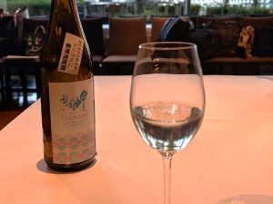 まずは、越前岬 純米酒 Honami 無濾過原酒さかほまれ」で乾杯