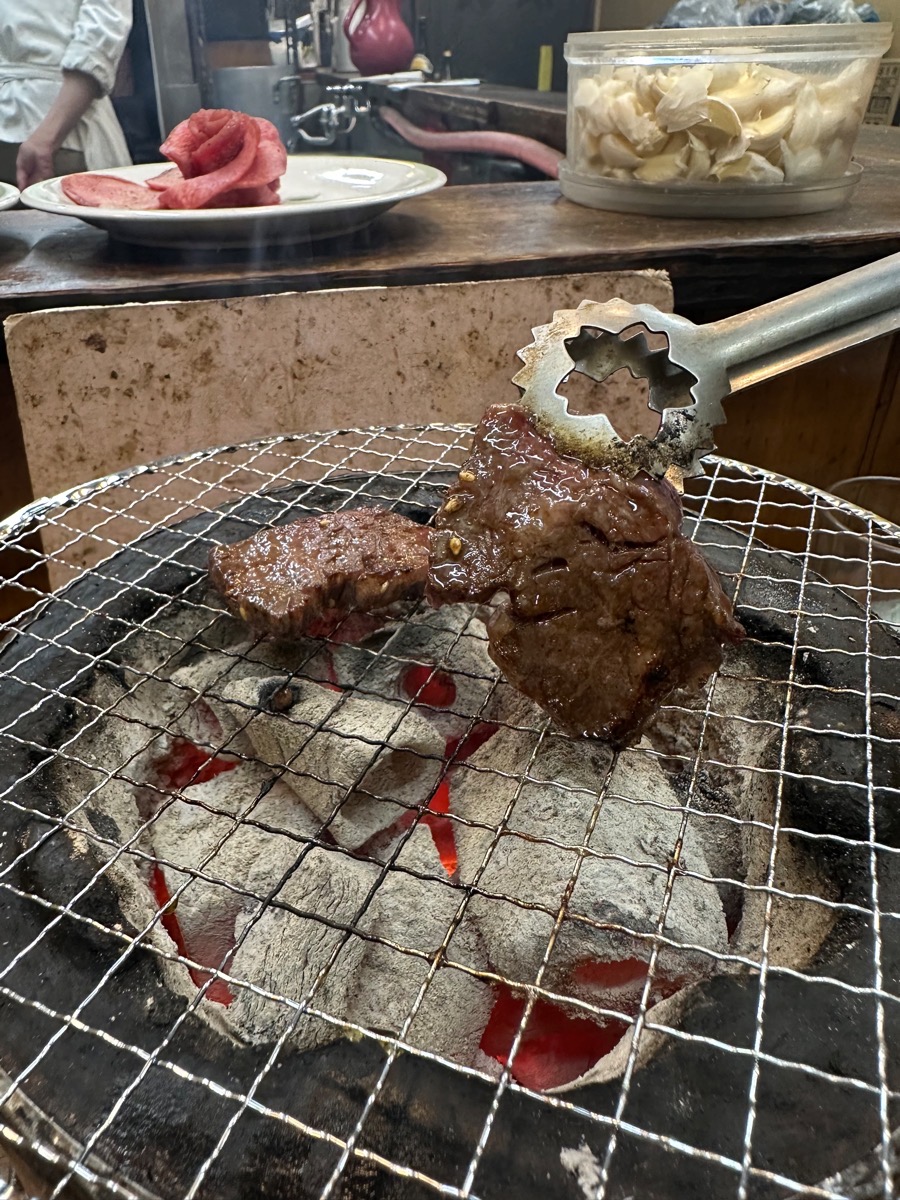 肉汁がすごいカルビ