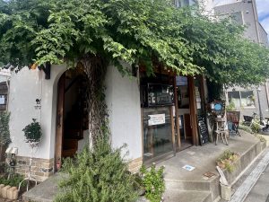 都会で味わうジブリの世界！東京・駒込の桜モチーフカフェで特別なひとときを