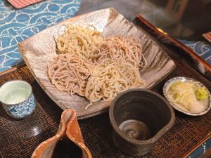 お伊勢参り後の新定番！古民家で味わう絶品蕎麦 オーナーは車好き