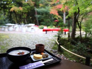 素朴が盛りだくさんという贅沢を最高のロケーションで ［食楽web］