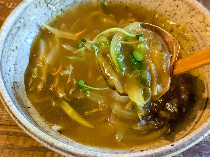シャキシャキの野菜がたっぷり ［食楽web］
