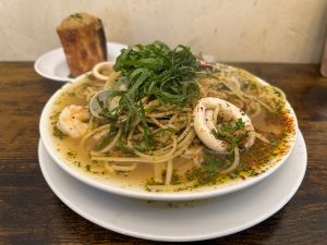 1時間並んででも食べるべき！ 東京・下北沢でいま超人気のスープパスタ店『シモキタ洋麺店』に行ってきた