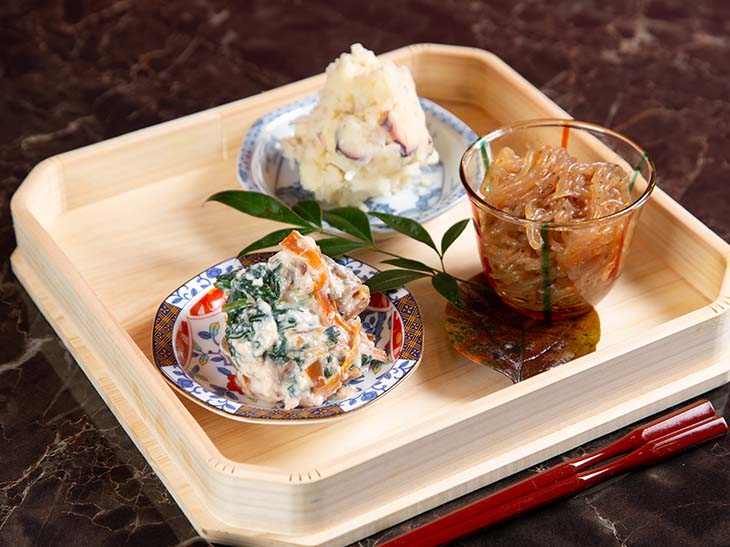 美しく盛られたおばんざい ［食楽web］