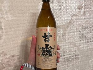 何杯飲んだか覚えていませんが、芋焼酎「しま甘露」が地魚に合います。個人的なオススメはお湯割り。華やかな芋の香りがたまりません