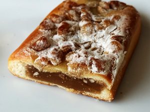 1／3にカットして個包装した「くるみそば（ミニ）」（255円）