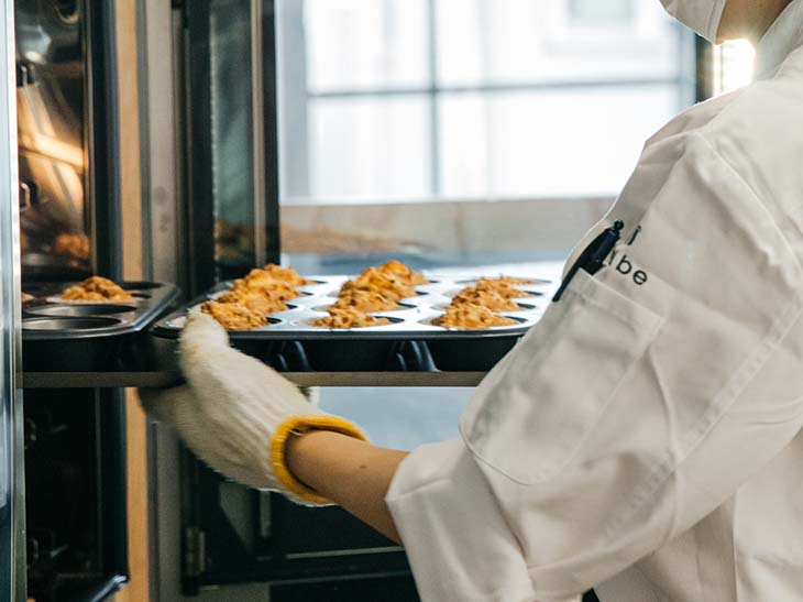 工房で作られる職人手づくりのこだわりの焼き菓子