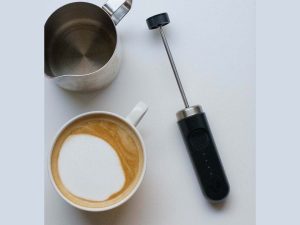 【買ってよかった家電】お店のとろ〜りミルクなカフェラテが作れる！ Nano Foamerの小型ミルクフォーマー