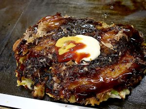 「孤独のグルメ」ファン必見！五郎さんが感激した大阪のお好み焼き屋『甘辛や』の「豚玉定食」