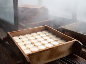 【一生に一度グルメ】大分別府温泉で地獄巡り！ 1日1000個売れる地獄蒸しプリンをいただく