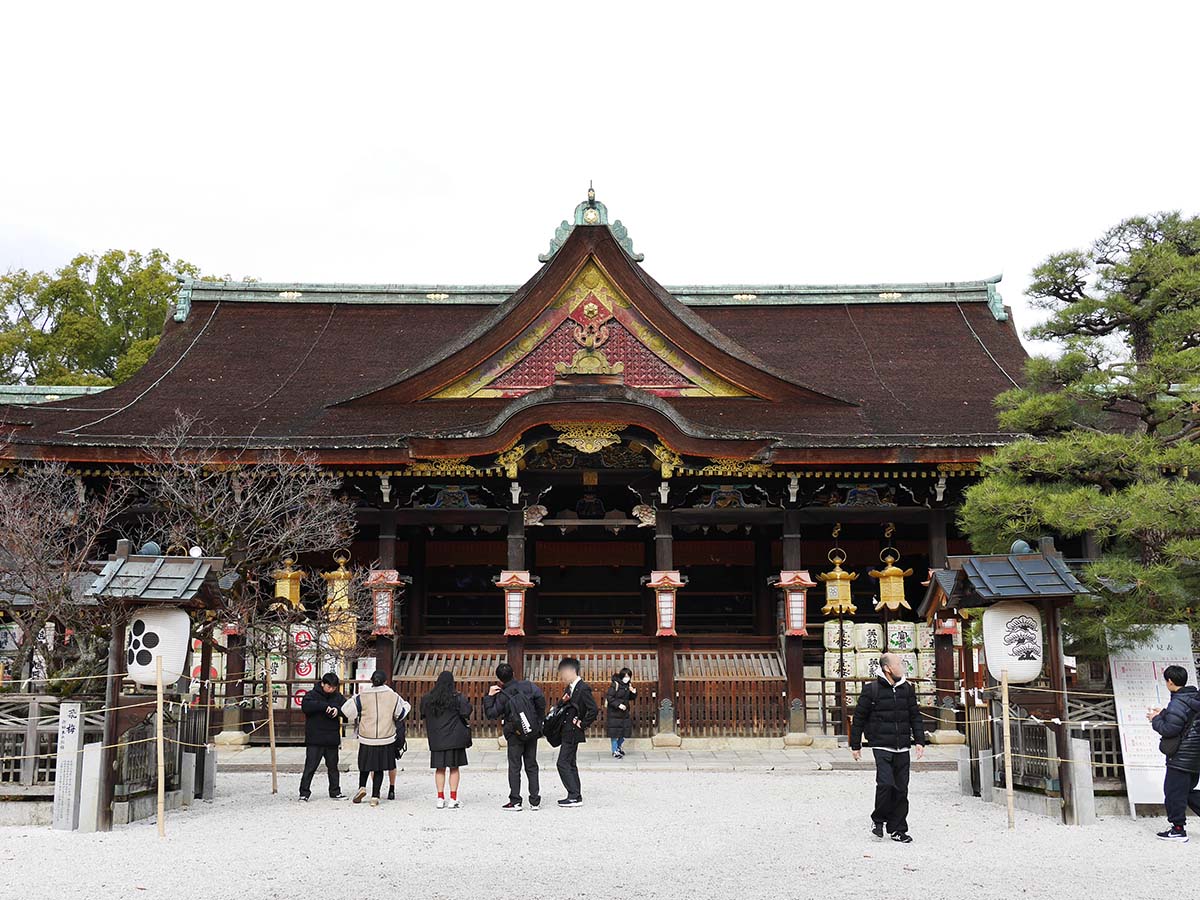 全国に約12000社ある天満宮、天神社の総本社