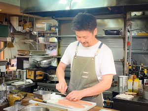 【食通が通う絶品店】下諏訪の『本田食堂』。異色の経歴を持つシェフの創作料理が愛されるワケ