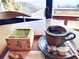 ドリンクとセットで1400円 ［食楽web］