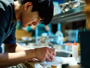 シェフを務める増永琉聖さん