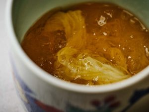 「そうめん」。器は今右衛門窯