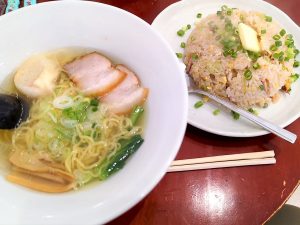 「しお辛チャーハン」は、塩ラーメンと相性ばっちり