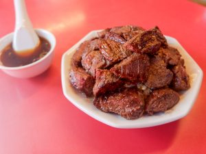 超豪快な「ステーキチャーハン」