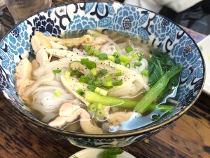 鶏肉のフォー