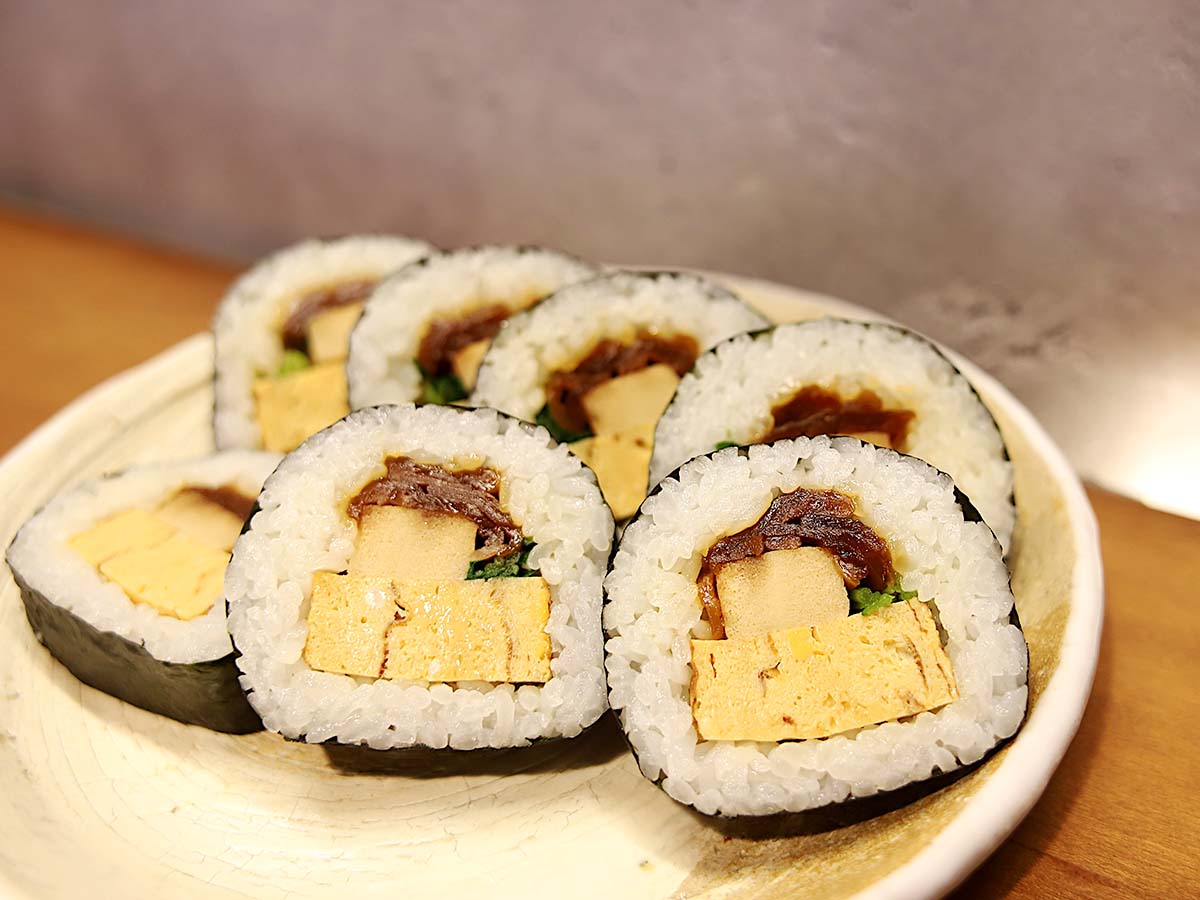 巻寿司 1本 990円