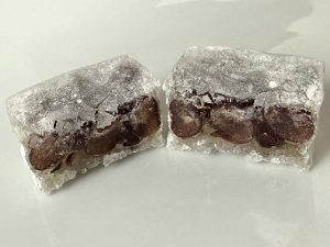 古代紫：紫雲石・・・丹波産大納言小豆