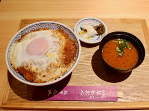 一生に一度は食べたい！『銀座梅林』のスペシャルカツ丼の秘密