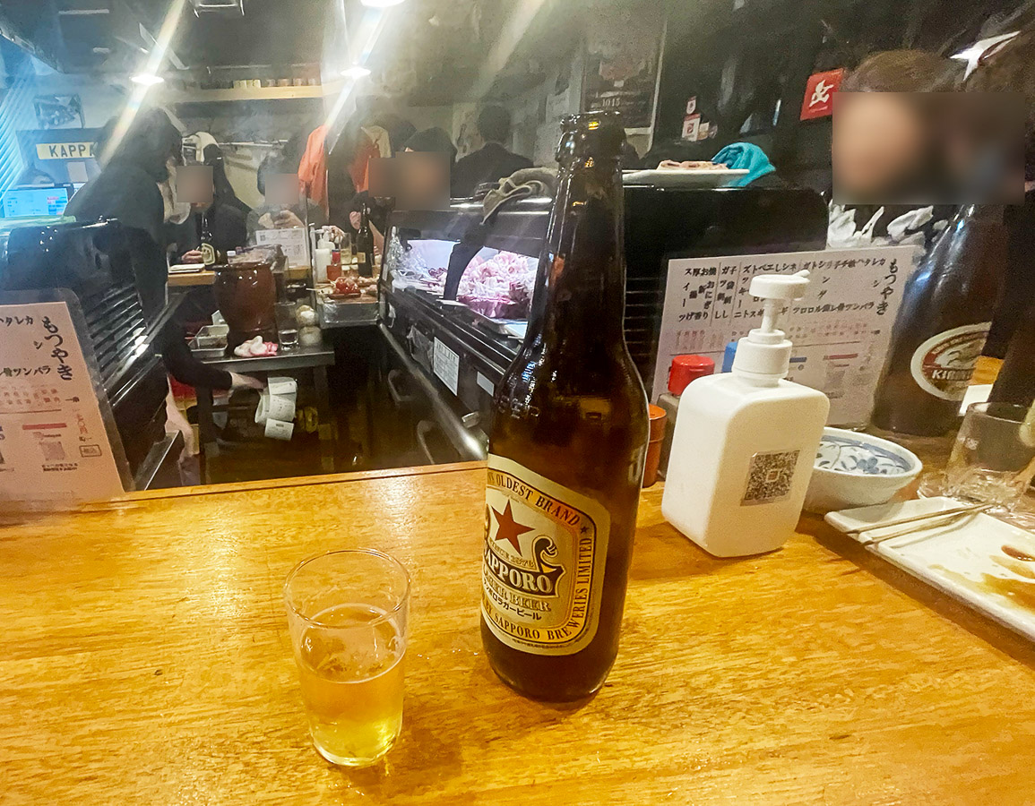 まずは赤星で串モノの焼き上がりを待つことに