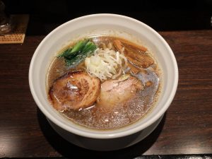 サンマの艶やかな香気が鼻腔を直撃する名杯「醤油」