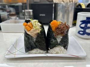 おにぎりブームを牽引する『ぼんご』の系譜を継ぐ『おにぎり まんま』（新宿）で人気No.1を食べたら悶絶するほど美味しかった
