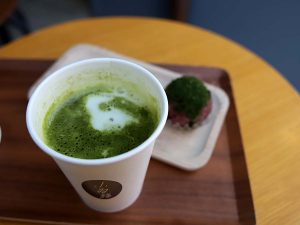 お豆腐屋さんの豆乳ラテでほっこり