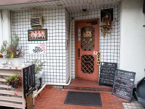 一見すると見過ごしてしまいそうな外観の洋食屋
