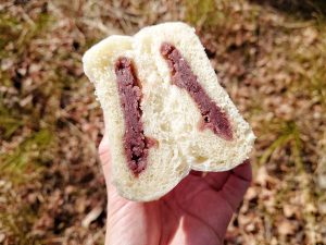 「つぶ餡」。甘味噌や高菜味もあります（各130円）