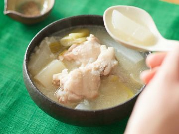 【週末の作り置き】心もあったまる。東京ソロごはん。の時短つくおき「炊飯器でサムゲタン風スープ」