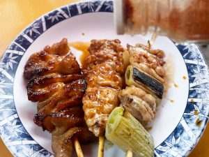 焼鳥おまかせ（タレ・3本400円）