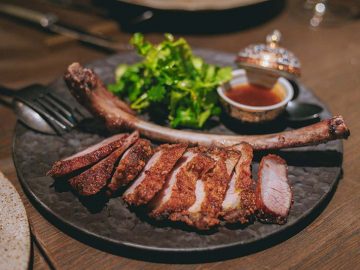 【麻布台ヒルズ】珍しいタイ北部の味に感動！『SAAWAAN BISTRO』のチェンマイ料理