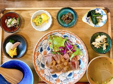予約必須の土鍋ご飯の店『食堂おわん』（福岡・祇園）で人生最高の誕生日を過ごしてきた