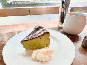 「抹茶のバスクチーズケーキ」600円