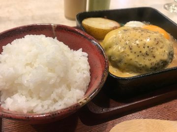 意外すぎるハンバーグ体験！『前田食堂』（赤坂見附）で味わう「人生最高のハンバーグ」とは？
