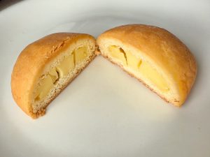 208円