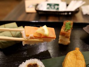 あらかるとのバラエティの幅も広がる「べにとろすし」 [食楽web]
