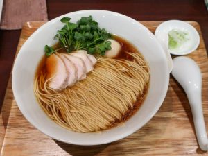 岩手県ほろほろ鳥だしのラーメン