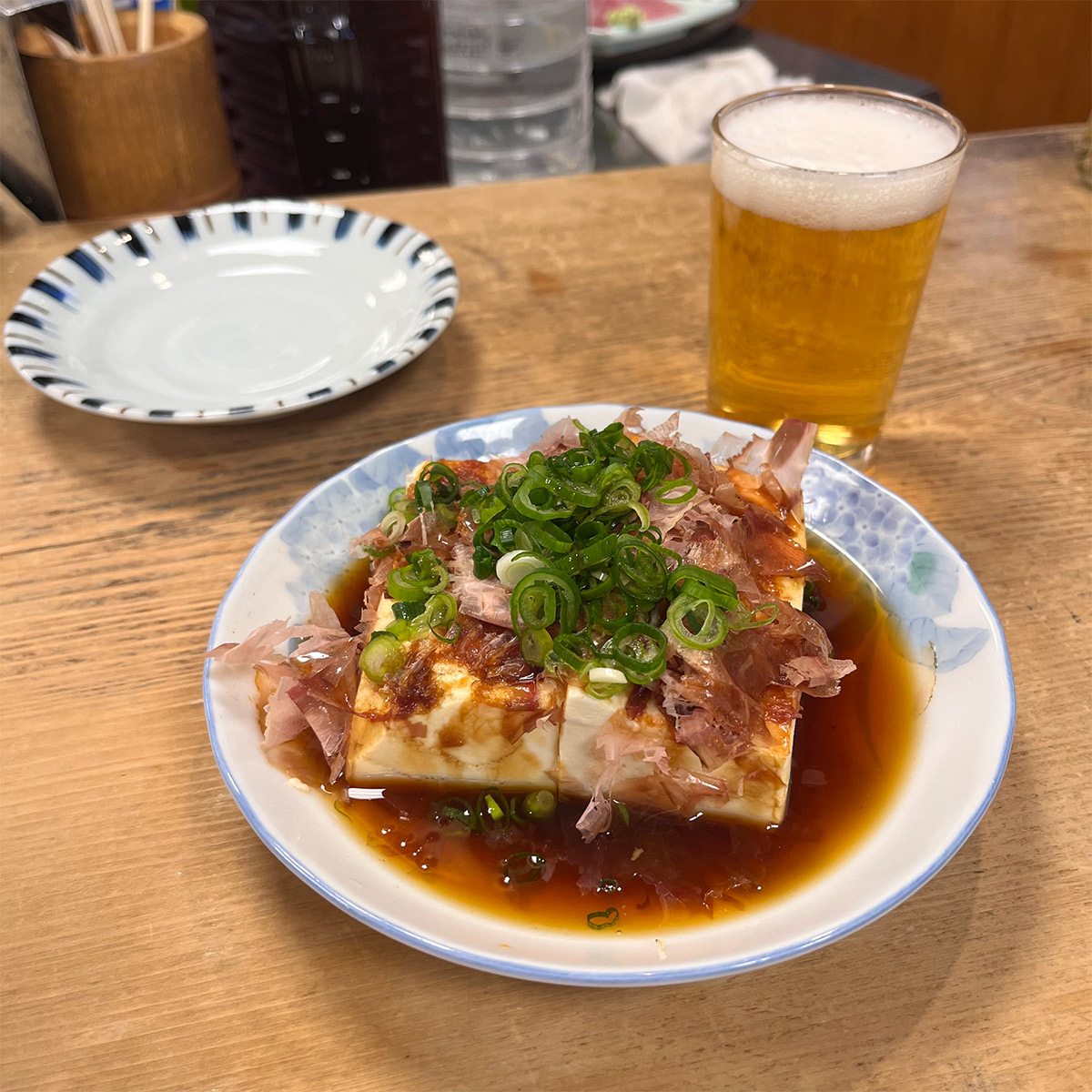 敬愛する居酒屋探訪家の“太田和彦”さんが“日本三大居酒屋湯豆腐”と認める一月家の名物「湯豆腐」