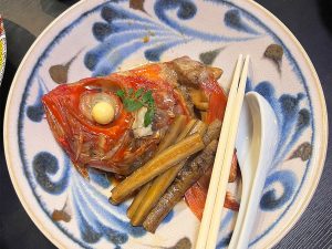 松阪の名店『庄市』の人気メニュー「金目鯛の煮付け」[食楽web]
